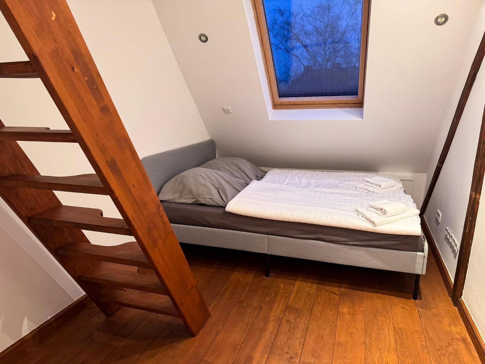 T&k - 8 Detached House - 6 Min To Messe Dus - Private Parking * Düsseldorf