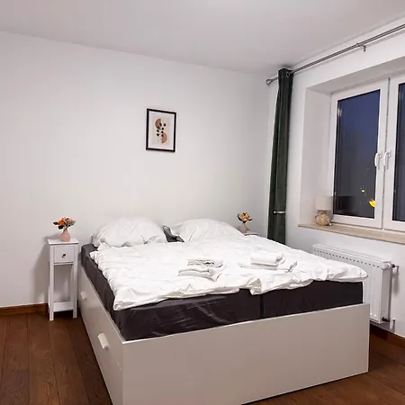 Holiday home T&k - 8 Detached House - 6 Min To Messe Dus - Private Parking