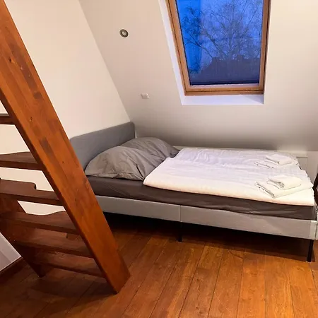 T&k - 8 Detached House - 6 Min To Messe Dus - Private Parking * Dusseldorf